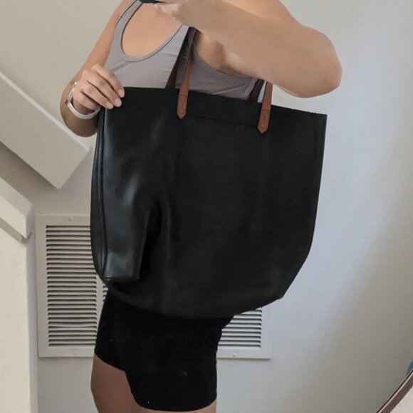 Madewell The Transport Black Leather Tote - Picture 3 of 9